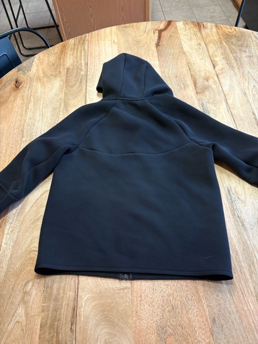 Nike tech Black Full-Zip Hooded Jacket, big kids XL - Picture 3 of 3